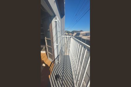 Sacada de casa à venda com 4 quartos, 200m² em Vila California, São Paulo