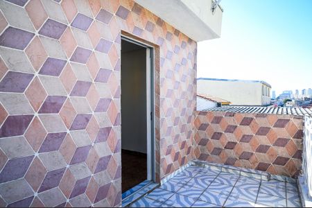 Varanda do quarto 2 de casa para alugar com 3 quartos, 130m² em Vila Brasilina, São Paulo