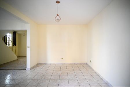Sala de casa para alugar com 3 quartos, 130m² em Vila Brasilina, São Paulo