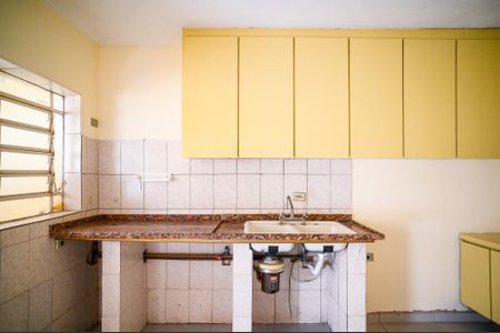 Cozinha de casa para alugar com 3 quartos, 130m² em Vila Brasilina, São Paulo