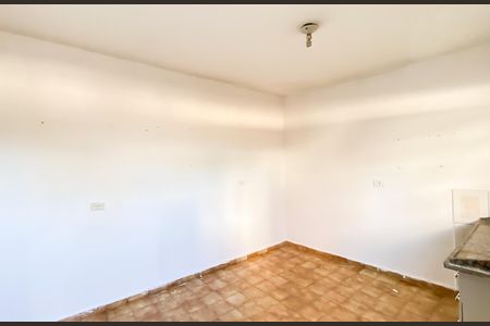 Cozinha  de casa para alugar com 2 quartos, 85m² em Vila Rio Branco, São Paulo