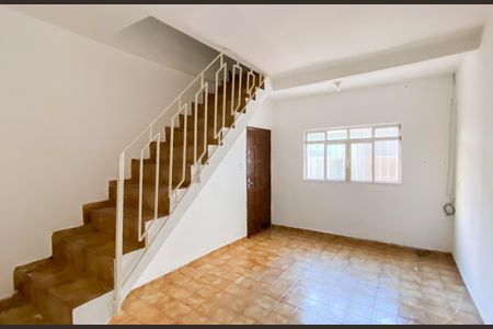 Casa para alugar com 2 quartos, 85m² em Vila Rio Branco, São Paulo