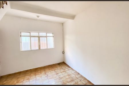 Casa para alugar com 85m², 2 quartos e 1 vaga Casa para alugar com 85m², 2 quartos e 1 vagaSala