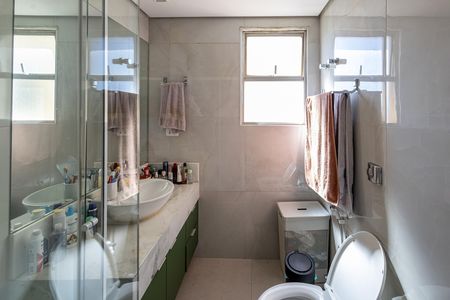 Apartamento à venda com 92m², 3 quartos e 1 vaga Apartamento à venda com 92m², 3 quartos e 1 vagaBanheiro da Suíte