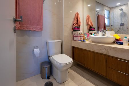 Apartamento à venda com 92m², 3 quartos e 1 vaga Apartamento à venda com 92m², 3 quartos e 1 vagaBanheiro 1