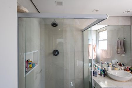 Apartamento à venda com 92m², 3 quartos e 1 vaga Apartamento à venda com 92m², 3 quartos e 1 vagaBanheiro da Suíte
