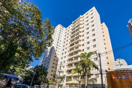 Apartamento à venda com 92m², 3 quartos e 1 vaga Apartamento à venda com 92m², 3 quartos e 1 vagaFachada