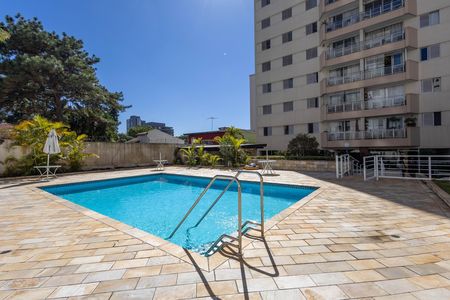 Apartamento à venda com 92m², 3 quartos e 1 vaga Apartamento à venda com 92m², 3 quartos e 1 vagaÁrea comum - Piscina