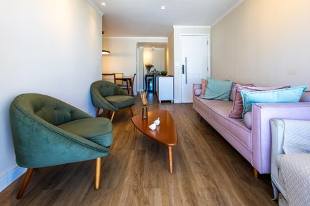 Apartamento à venda com 92m², 3 quartos e 1 vaga Apartamento à venda com 92m², 3 quartos e 1 vagaSala