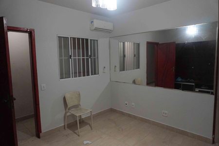 Casa para alugar com 125m², 2 quartos e sem vaga Casa para alugar com 125m², 2 quartos e sem vagaSala