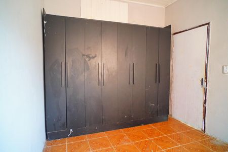 Quarto 1 de casa para alugar com 2 quartos, 48m² em Coronel Aparicio Borges, Porto Alegre