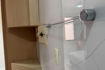 Casa para alugar com 226m², 5 quartos e 2 vagas Casa para alugar com 226m², 5 quartos e 2 vagasBanheiro da Suíte