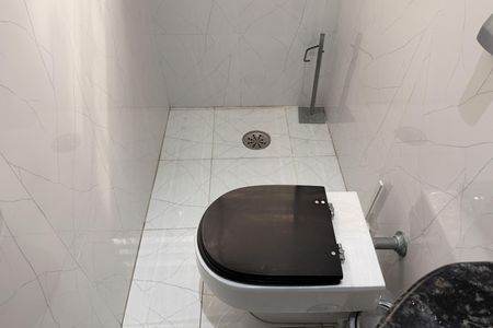 Casa para alugar com 226m², 5 quartos e 2 vagas Casa para alugar com 226m², 5 quartos e 2 vagasLavabo