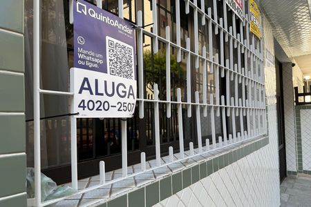 Casa para alugar com 226m², 5 quartos e 2 vagas Casa para alugar com 226m², 5 quartos e 2 vagasPlaca instalada