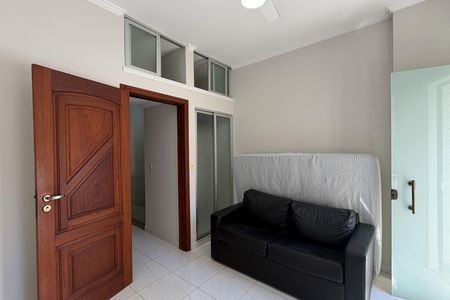 Casa para alugar com 226m², 5 quartos e 2 vagas Casa para alugar com 226m², 5 quartos e 2 vagasQuarto 1