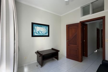 Casa para alugar com 226m², 5 quartos e 2 vagas Casa para alugar com 226m², 5 quartos e 2 vagasQuarto 1