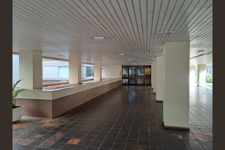Portaria de apartamento para alugar com 2 quartos, 73m² em Auxiliadora, Porto Alegre