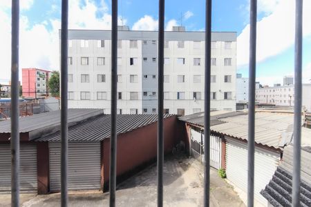 Vista do Quarto 2 de apartamento para alugar com 2 quartos, 56m² em Conjunto Residencial José Bonifácio, São Paulo