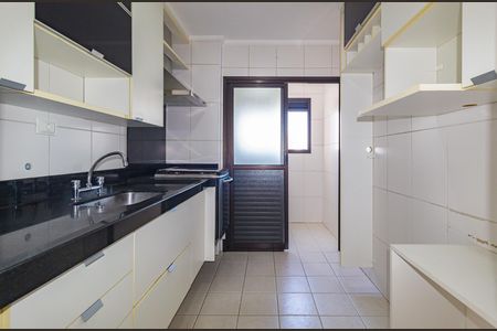 Cozinha de apartamento para alugar com 2 quartos, 55m² em Belenzinho, São Paulo