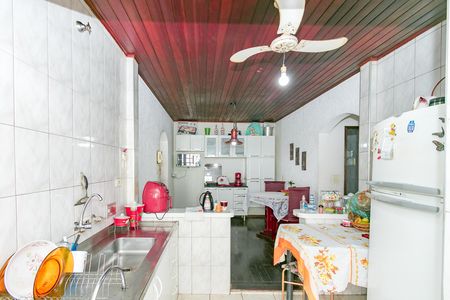 Casa à venda com 3 quartos, 195m² em Vila Santo Estefano, São Paulo