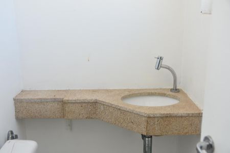 Apartamento para alugar com 152m², 3 quartos e sem vaga Apartamento para alugar com 152m², 3 quartos e sem vagaLavabo