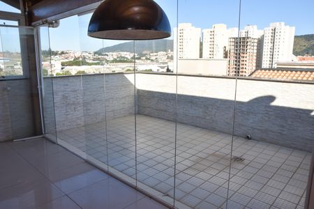 Apartamento para alugar com 152m², 3 quartos e sem vaga Apartamento para alugar com 152m², 3 quartos e sem vagachurrasqueira e área de lazer piso superior da cobertura