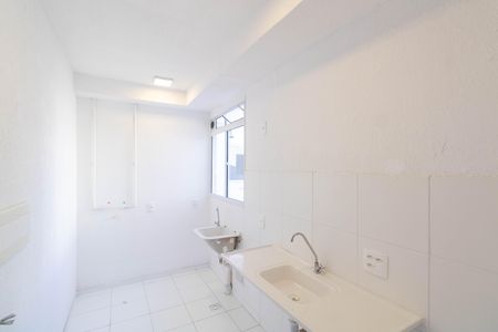 Apartamento à venda com 45m², 2 quartos e 2 vagas Apartamento à venda com 45m², 2 quartos e 2 vagasCozinha e Área de Serviço