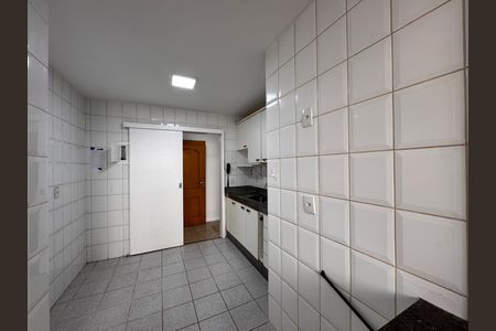 Cozinha e Área de Serviço de apartamento para alugar com 3 quartos, 123m² em Recreio dos Bandeirantes, Rio de Janeiro