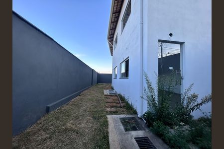 Casa à venda com 150m², 3 quartos e 2 vagas