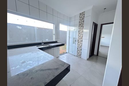 Casa à venda com 150m², 3 quartos e 2 vagas
