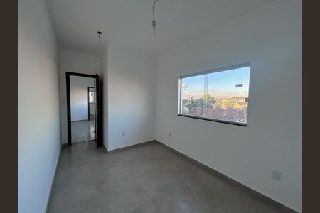 Casa à venda com 150m², 3 quartos e 2 vagas