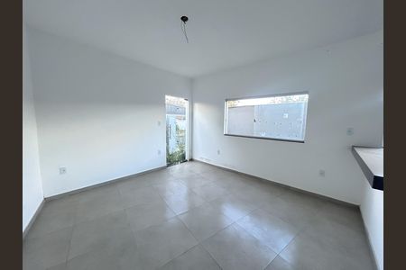 Casa à venda com 150m², 3 quartos e 2 vagas