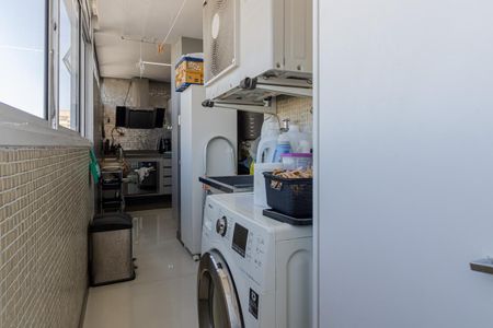 Apartamento à venda com 116m², 2 quartos e 1 vaga Apartamento à venda com 116m², 2 quartos e 1 vagaÁrea de Serviço