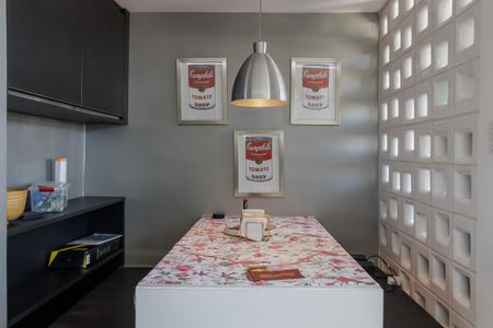 Apartamento à venda com 116m², 2 quartos e 1 vaga Apartamento à venda com 116m², 2 quartos e 1 vagaCopa