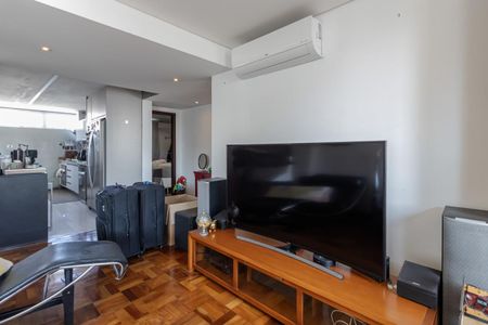 Apartamento à venda com 116m², 2 quartos e 1 vaga Apartamento à venda com 116m², 2 quartos e 1 vagaSala de Tv