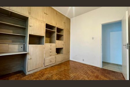 Casa para alugar com 212m², 3 quartos e 1 vaga Casa para alugar com 212m², 3 quartos e 1 vagaQuarto