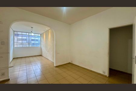 Casa para alugar com 212m², 3 quartos e 1 vaga Casa para alugar com 212m², 3 quartos e 1 vagaSala de jantar