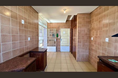 Casa para alugar com 212m², 3 quartos e 1 vaga Casa para alugar com 212m², 3 quartos e 1 vagaCozinha