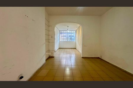 Casa para alugar com 212m², 3 quartos e 1 vaga Casa para alugar com 212m², 3 quartos e 1 vagaSala de jantar