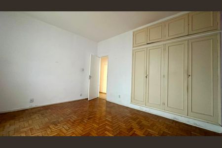 Casa para alugar com 212m², 3 quartos e 1 vaga Casa para alugar com 212m², 3 quartos e 1 vagaQuarto