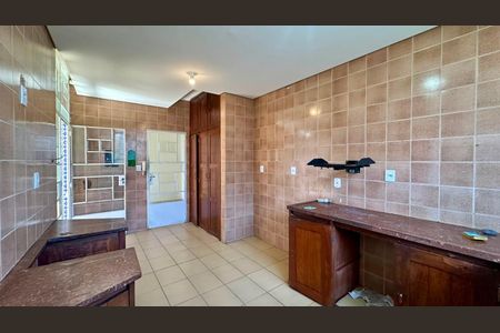 Cozinha  de casa para alugar com 3 quartos, 212m² em Serra, Belo Horizonte