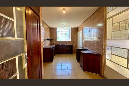 Casa para alugar com 212m², 3 quartos e 1 vaga Casa para alugar com 212m², 3 quartos e 1 vagaCozinha