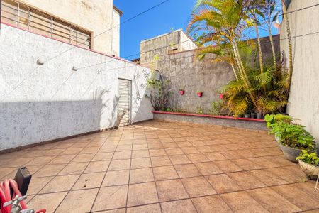 Quintal de casa para alugar com 2 quartos, 135m² em Cambuci, São Paulo