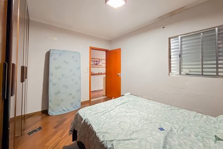 Quarto 2 de casa para alugar com 2 quartos, 135m² em Cambuci, São Paulo