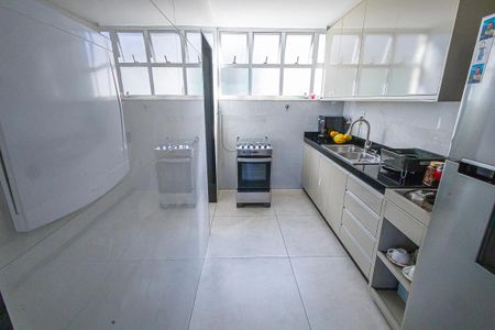 cozinha de apartamento à venda com 3 quartos, 120m² em São José, Belo Horizonte