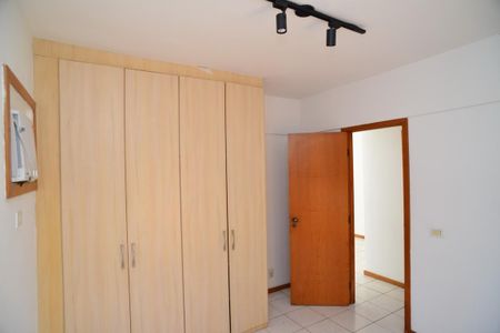 Apartamento para alugar com 70m², 2 quartos e 1 vaga