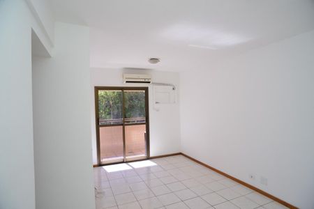 Apartamento para alugar com 70m², 2 quartos e 1 vaga