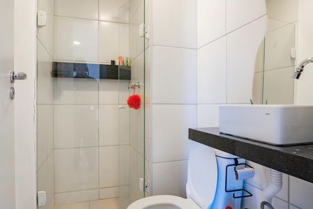 Banheiro de apartamento à venda com 1 quarto, 32m² em Santo Cristo, Rio de Janeiro