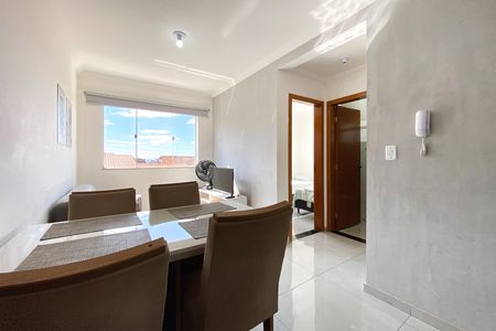 Sala de apartamento para alugar com 2 quartos, 65m² em Maria Virgínia, Belo Horizonte