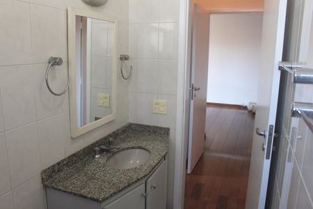 Apartamento à venda com 98m², 2 quartos e 2 vagasBanheiro